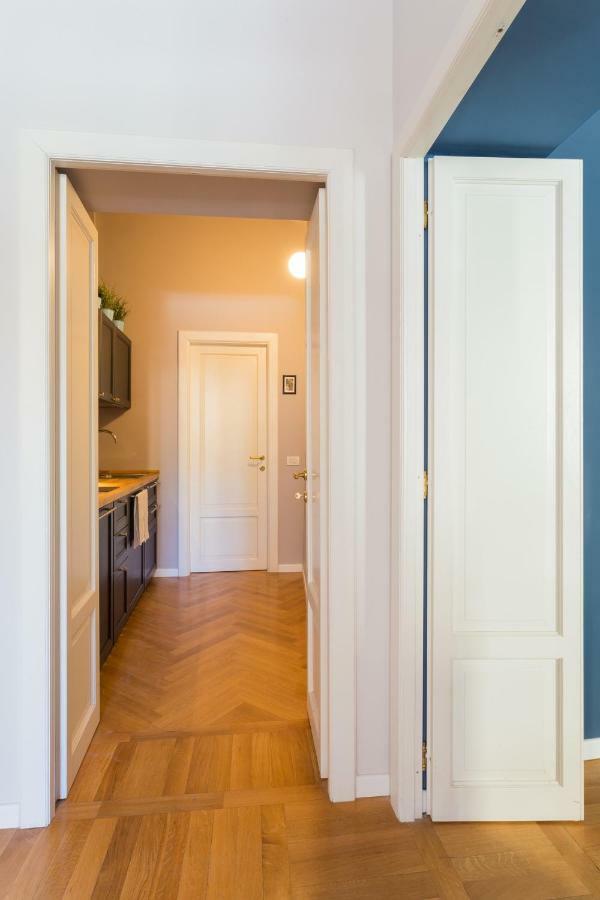 Cosy Apartment 2 Minutes From Duomo Milano Eksteriør billede