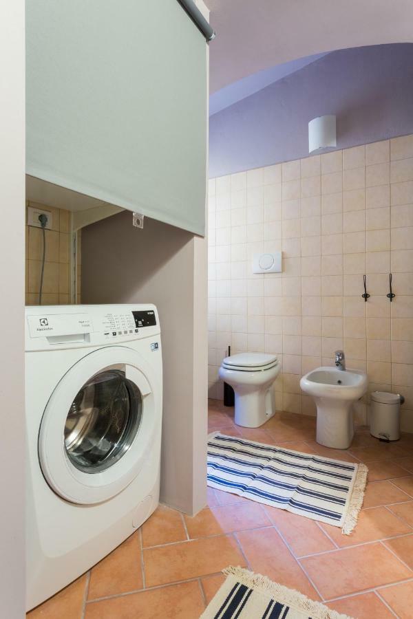 Cosy Apartment 2 Minutes From Duomo Milano Eksteriør billede