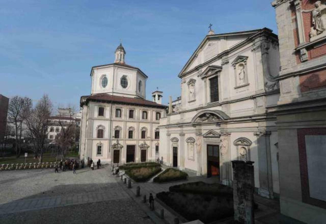 Cosy Apartment 2 Minutes From Duomo Milano Eksteriør billede